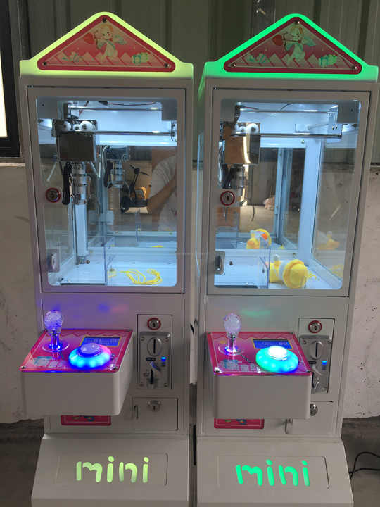 Миниатюрный игровой автомат-кр – обзор и цена Arcade Toy Claw Vending Machine